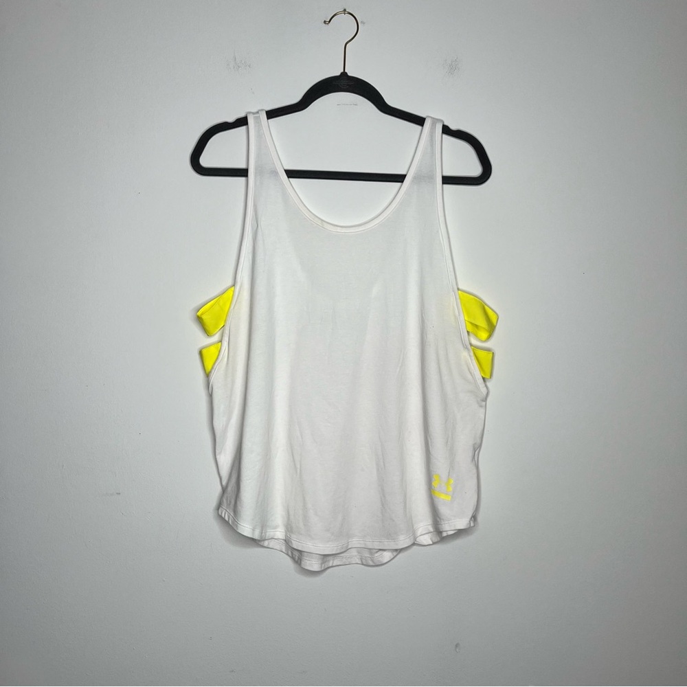 Under Armour XL Cream Sleeveless Tank Top with Yellow Cut Outs and Relaxed Fit